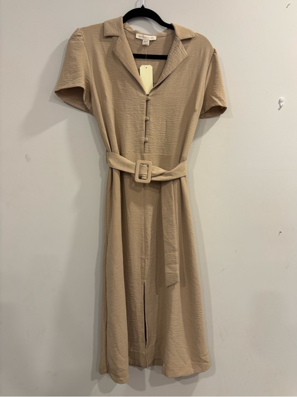 Monteau Los Angeles Taupe Button-Front Blouse Large